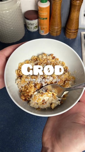 Delicious Drømmekage Porridge Recipe for Breakfast