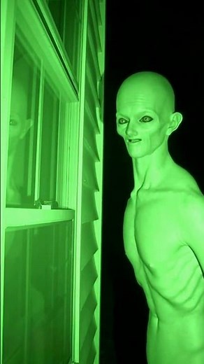 👀🟢 Night Vision SHOCK: Night Vision Camera Spots STRANGE Humanoid Creature Near Our House!