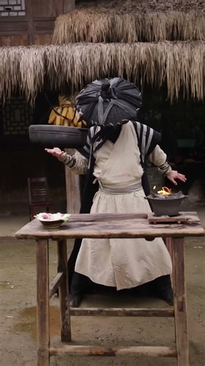 Fancy eating fish hot pot, the rotating knife method you have never seen#Shorts