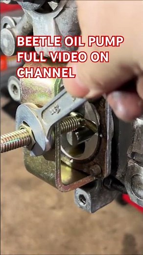 BEETLE OIL PUMP REMOVAL - VW BEETLE DIY A D RESTORATION CHANNEL #sladesbeetle