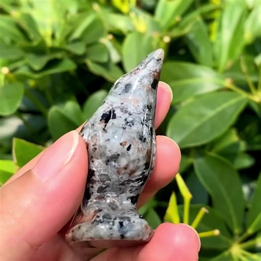 Hand-carved Crystal Bird Statue: 2" Healing Stone Animal - Etsy