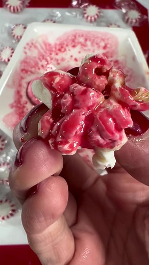 Peppermint Dip and Drizzle Recipe for Popcorn