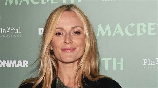 Bright and bold, Fearne Cotton demonstrates how to style spring's statement knitwear trend