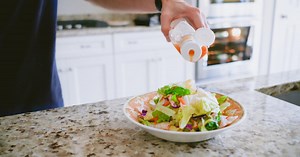 Nationwide Recall Issued for Salad Dressing Sold at Discount Supermarket