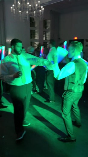 Electric strings Funky grooves 🤝 Dance floor chaos 🔥PLAY THAT FUNKY MUSIC #ElectricViolin #livedj