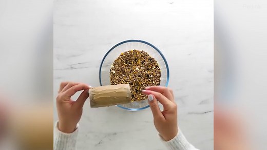 How to make a bird feeder out of the end of a toilet roll