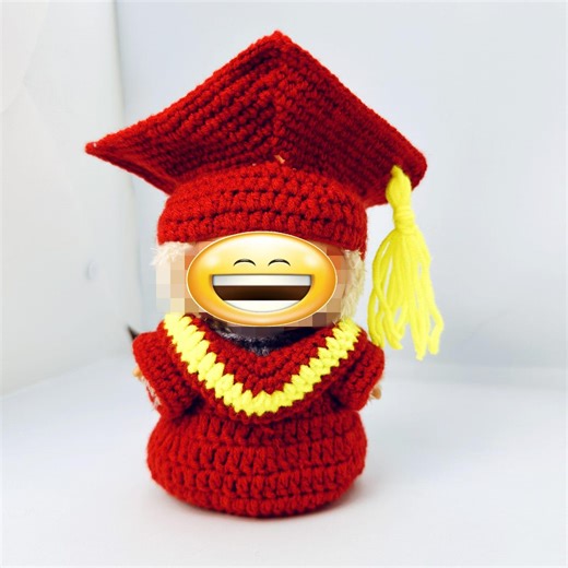 Graduation Gown Crochet Pattern for 17cm Dolls - DIY Grad Gift- Easy PDF for Beginners - Etsy UK