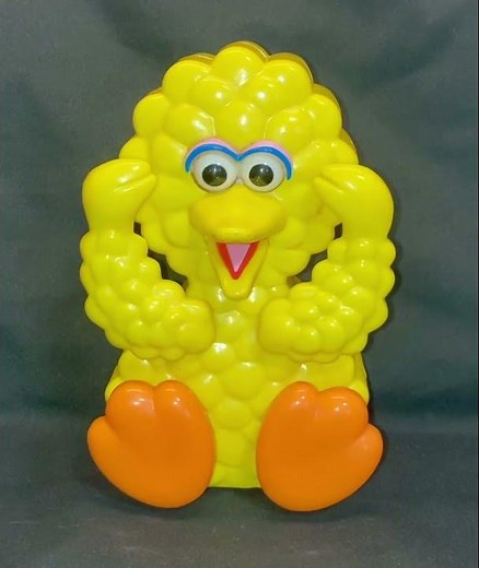 Vintage BIG BIRD Sesame Street wind-up Peek-a-Boo Music Box