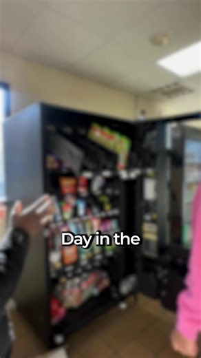 Just wanted to show you what’s possible with vending mqchiens If your looking to start Comment “Vendaura” for my free guide | Donald Luxama