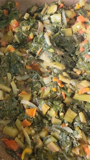 Stir Fry Taro leaves #food #caribbean #country #primitive #cooking #veggie #healthy #worldfood #asmr