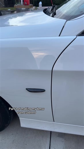 BMW 328i Series: Enhancing Style and Performance