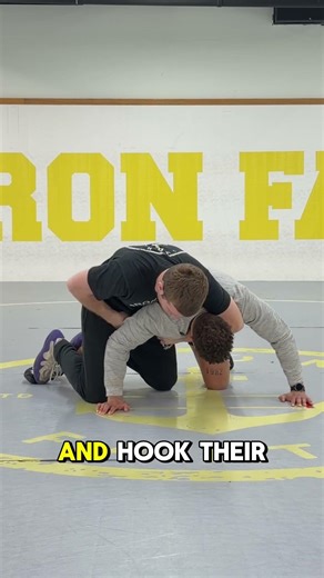 This is How to Limp Arm #wrestling #ironfaith