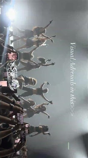 Allah Duhai Hai - Sunidhi Chauhan Live