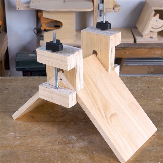 Make DIY Corner Clamp Of Wood DIY Woodworking Tools | Woodworking TV