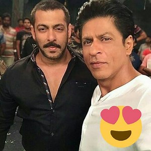 From Bollywood Bromance and BFF's checkout these real life friendships that have lasted! Salman Khan Hrithik Roshan Jacqueline Fernandez Sonam Kapoor Ranveer Singh Arjun Kapoor Shah Rukh Khan | Zoom TV