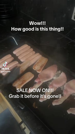 🔥 Electric Table Grill – Grill Anytime, Anywhere! 🔥 Craving BBQ without the smoke or mess? This electric table grill heats up fast, cooks evenly, and fits perfectly on any table or countertop. 🥩🍗🥦 ✔️ Smokeless & mess-free ✔️ Non-stick surface for easy cleaning ✔️ Adjustable temperature control ✔️ Perfect for indoor BBQ, parties & family dinners Turn every meal into a grill night — no charcoal, no hassle! 😍 🛒 Limited stock – tap to order now! ElectricGrill #TableGrill #IndoorGrill #Kitchen