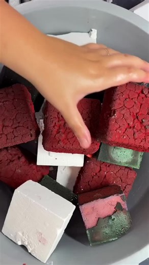 Relaxing ASMR with Red and Plain Gym Chalk Crushing