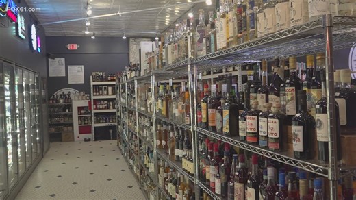 Connecticut businesses must complete new educational program before getting liquor license