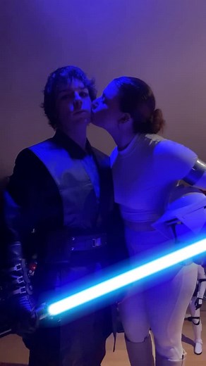Shauna Davitt on Instagram: "He doesn’t like sand #halloween #starwars #anakinskywalker #couple"