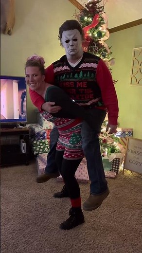 Evan wins the ugly sweater contest🤦‍♀️