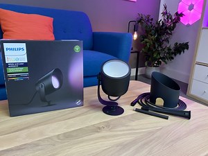 Philips Hue Lily XL reviewed: Bright outdoor spot - Hueblog.com