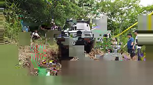 ARB Air Locker - ₱ 49,980.00 The patented design of ARB Air Lockers has proved extremely reliable, even under the most arduous conditions. The Air Locker strength comes from structural components manufactured from aerospace-grade high alloy steels. Where possible, ARB engineers increase the number of differential pinion gears to distribute torque loads evenly, improving the overall strength of the differential. ARB Air Locker designs feature Timed Gear Technology gear sets to ensure ideal meshin