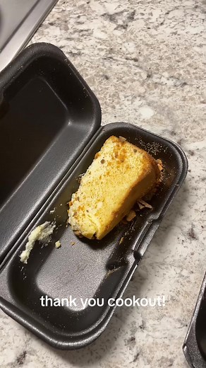 Delicious Cookout Cheesecake with Milkshake Toppings