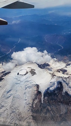 208 reactions · 14 shares | Flying over Mt. Rainier in Washington is a pretty awesome experience! #washington #flying #mountains #cool #fyp #earthfocus | Colter Broadwell Photography | Facebook