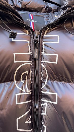 Doudoune Helvetica Silver: Stylish Puffer Jacket