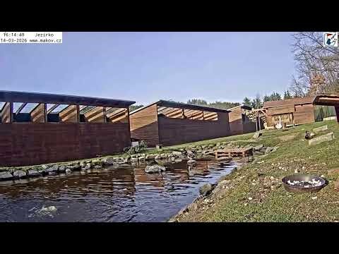 Josífek létá nad Makovem a odpočívá na vyhlídce vedle stanice