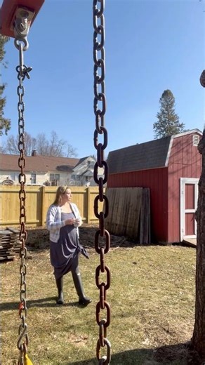Had to tie up my dress to avoid mud! 💘 #sahm #coffee #mother #spring #dayinmylife #youngmom