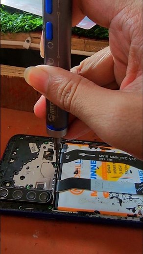 Redmi Display Replacement – Step-by-Step Guide (Save ₹1000s!)