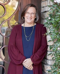 Janet Wasem Martinusen, Private Wealth Advisor in Visalia, CA