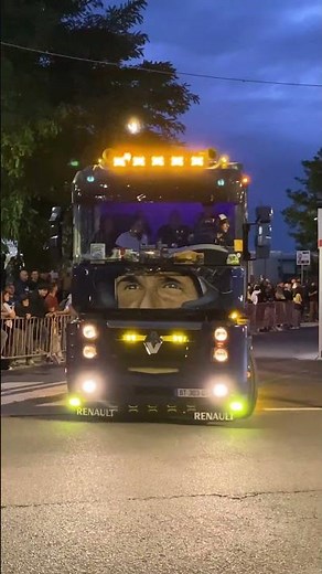 Renault Midnight Blue 🌌🚛 La classe internationale sur le Circuit 24H !