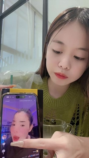 Coffee Mug Interaction with Caffletty Box