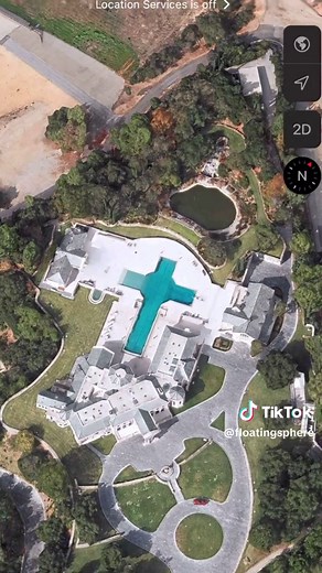 Luxury Mansion with Cross Pool | Stunning Property Tour