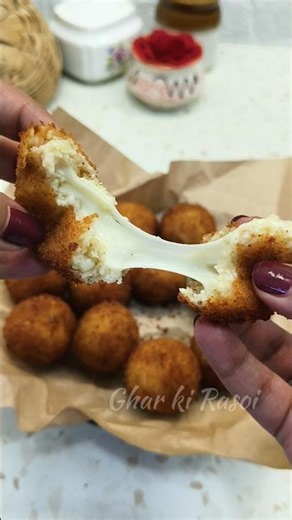 Crispy outside, melty cheese inside 🧀Perfect party starter#cheese #starter #foodie