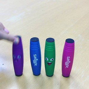 flip out with smiggle flips! 💫add our new flips fidget sticks to your fidget collection! 😀flip them, catch them and knock them back in the opposite direction, how many flips can you master?! 👍🏼#smiggle #smile #giggle | Smiggle