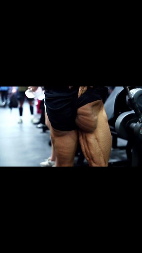 IFBB Pro Shicheng Jin #bodybuilding #bodybuilder #bodybuildingmotivation #muscle #workout #gym #mentalnitrogenpump #leg