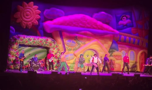 Bing Bang Bong: A Pirate Song by The Wiggles