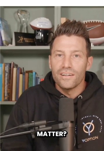 Everyone says “chase what matters,” but almost nobody slows down long enough to ask, “What actually matters to me?” What ever it is, it is. But you have to own it. For more content on Chasing What Matters make sure to follow this page. 🎥 : The Playbook with Colin Jonov #chasewhatmatters