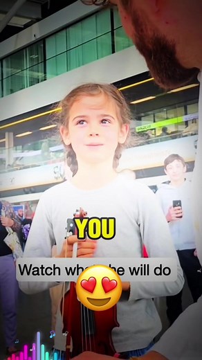 Young Violinist Plays Interstellar at Airport