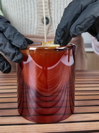 ✨ NEW IN: Sorrento Dark Amber Candle Jar ✨ Watch us pour the perfect candle using our brand new Sorrento Dark Amber Candle Jar 🖤🍂 Here’s our full recipe so you can recreate it step-by-step: -Secure an LCS 85 Cotton Wick in the centre using a Wick Stickum. -Measure 24g of Black Vanilla & Oud Fragrance Oil. - Melt A05 wax to 65°C, then combine with your fragrance oil to reach 300g total (8% fragrance load). -Stir gently for 2 minutes to ensure the wax and fragrance oil are fully bonded. -Once th