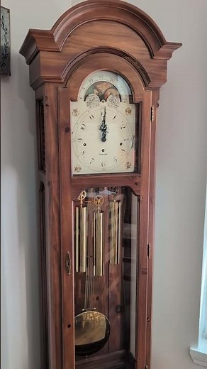 1980's Ethan Allen grandfather clock playing Whittington chimes