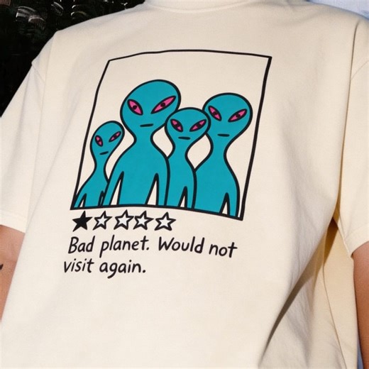 Alien Review Illustration T-shirt | "bad Planet. Would Not Visit Again." - Etsy