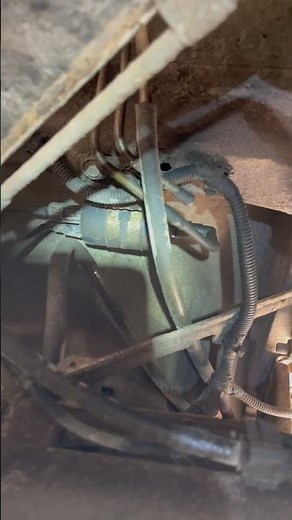 Fuel filter problems on “Graydy” 2003 Jeep WJ #ShadeTreeMechanic #DIY #Jeep #JeepWJ