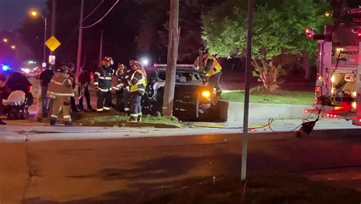 A Munster Police Officer Suffers Minor Injuries After A Crash In Which He Needed To Be Extricated https://regionnewssource.org/munster-officer-extricated-from-squad-following-crash/ | Region News Source