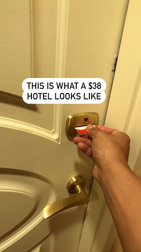 Cheap Hotels. Huge Discounts. | Hopper