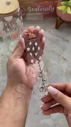 How I seal my vinyl bookmarks 🌷💖