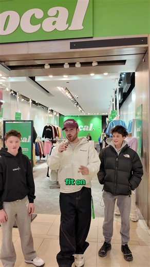 Qui a fait le meilleur outfit 🤔 Dites nous en commentaires 🗣️ #carrefourlaval #outfitinspo #quebec